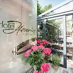 Hennies イーザーンハーゲン