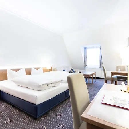 Hennies 3* Isernhagen