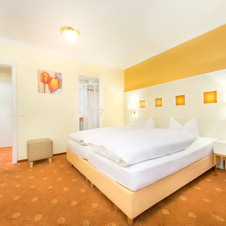 Ξενοδοχείο Hennies 3*