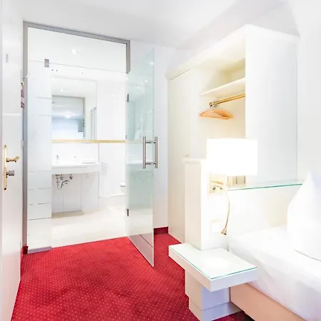 Hennies Hotel